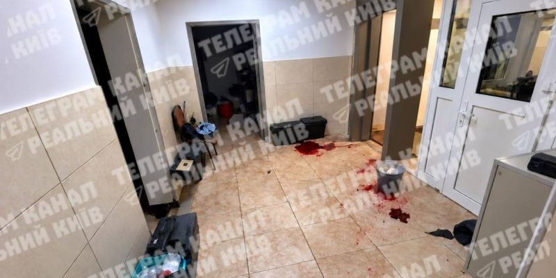 У київському ТЦК мобілізований відкрив вогонь по поліцейських 