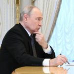У Європі шукають переговорника для діалогу з Путіним, – Politico