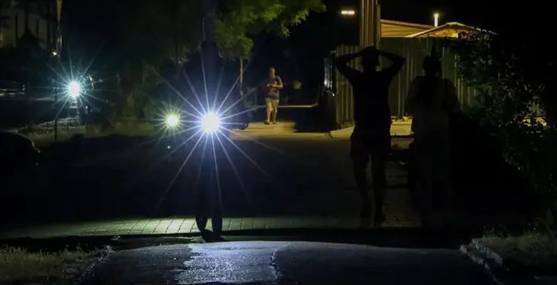 У Криму стався масштабний блекаут: повідомляють про атаку на підстанцію