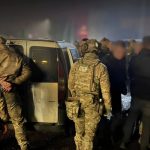 На Буковині затримали п’ятьох посадовців ТЦК за хабарі, викрадення та катування людей
